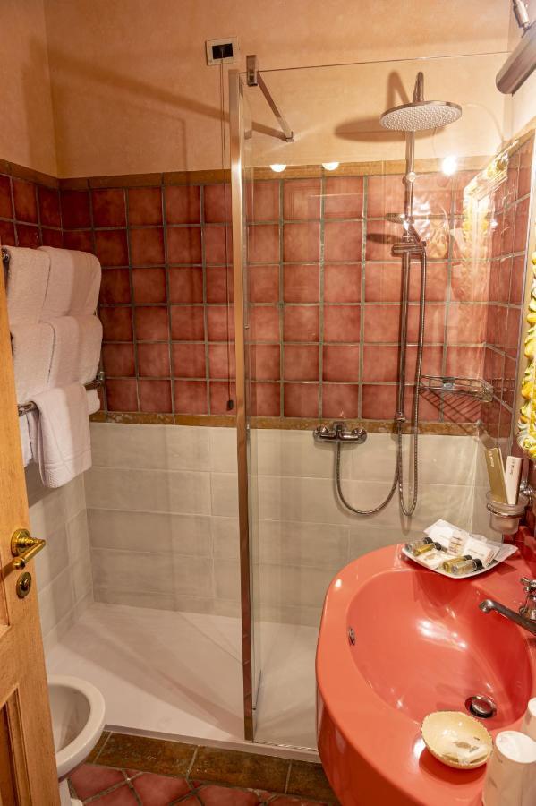 Hotel Boccaccio Calcinaia Eksteriør bilde