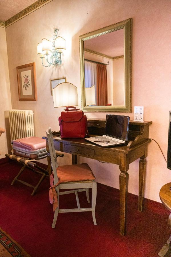 Hotel Boccaccio Calcinaia Eksteriør bilde