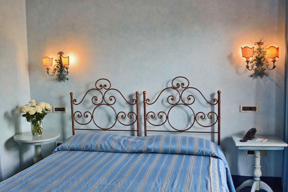 Hotel Boccaccio Calcinaia Eksteriør bilde